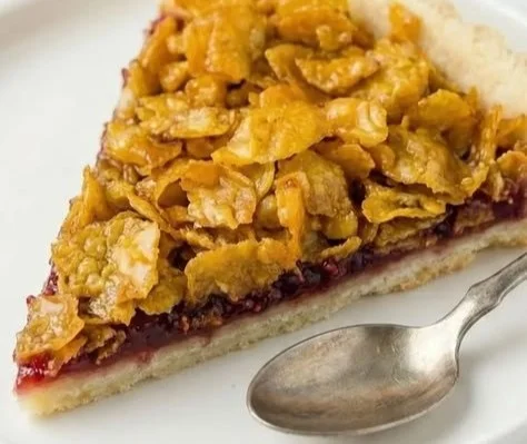 Delicious homemade Cornflake Cake with crunchy cornflakes and sweet toppings.